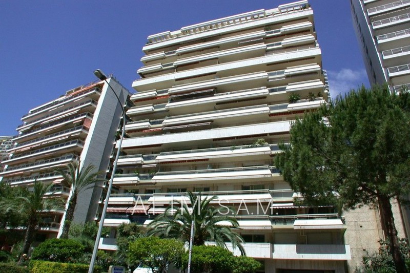 Apartment Monaco Saint roman,  Rentals apartment  2 rooms   66&nbsp;m&sup2;