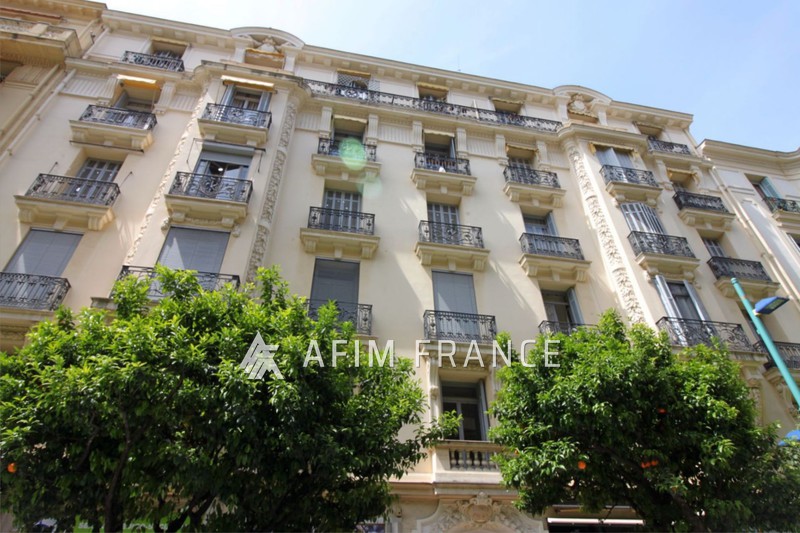 Photo Appartement Menton Centre-ville, Location appartement 5 pièces 147 m²