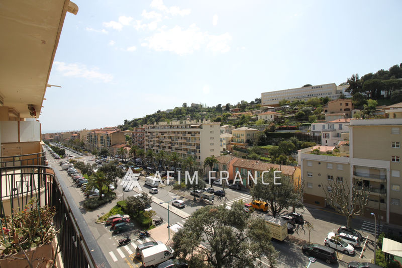 Photo Appartement Menton Location appartement 3 pièces 82 m²
