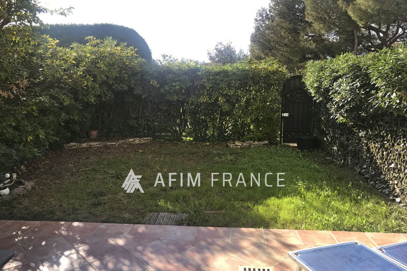 Photo Apartment Roquebrune-Cap-Martin Rentals apartment 2 rooms 56 m²