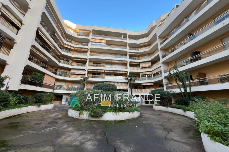 Photo Apartment Beausoleil Centre-ville,  Rentals apartment  2 rooms   55&nbsp;m&sup2;
