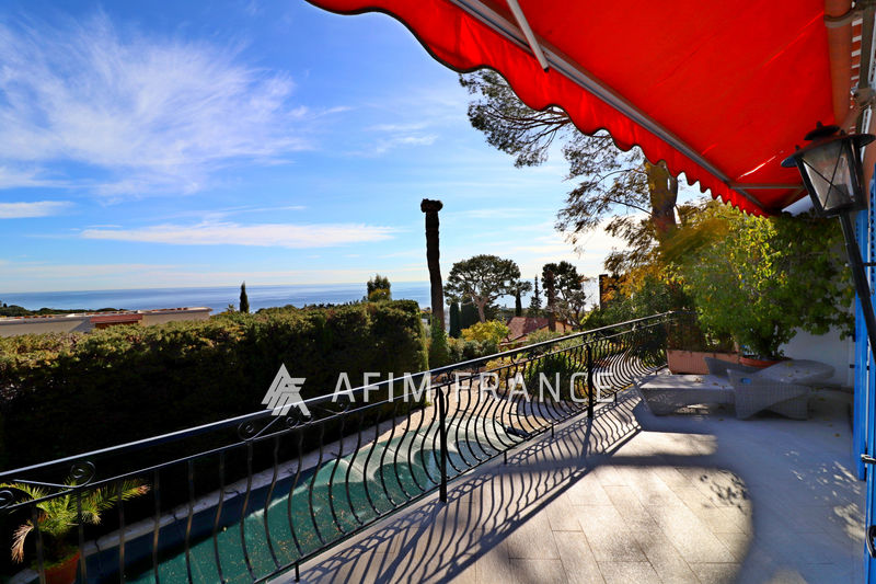 Photo Villa Roquebrune-Cap-Martin achat villa 4 chambres 169 m²