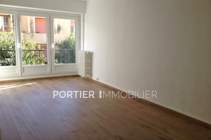 Photo Appartement Antibes Centre, Location appartement 2 pièces 48 m²