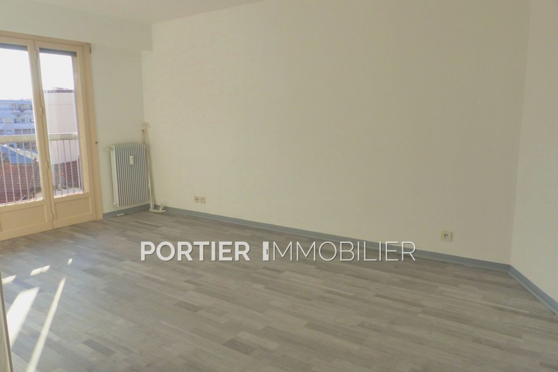 Photo Appartement Antibes Antibes, Location appartement 2 pièces 46 m²