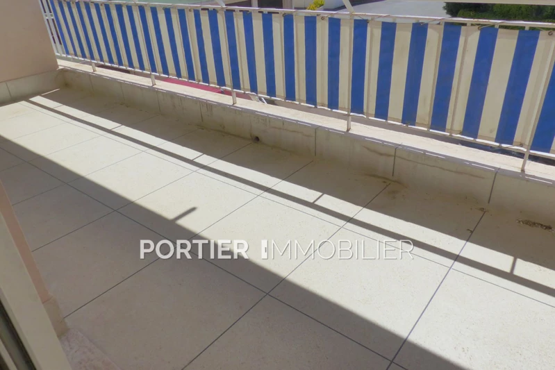 Location appartement Antibes  