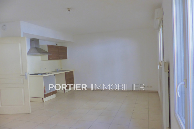 Photo Appartement Antibes Centre, Location appartement 1 pièce 31 m²