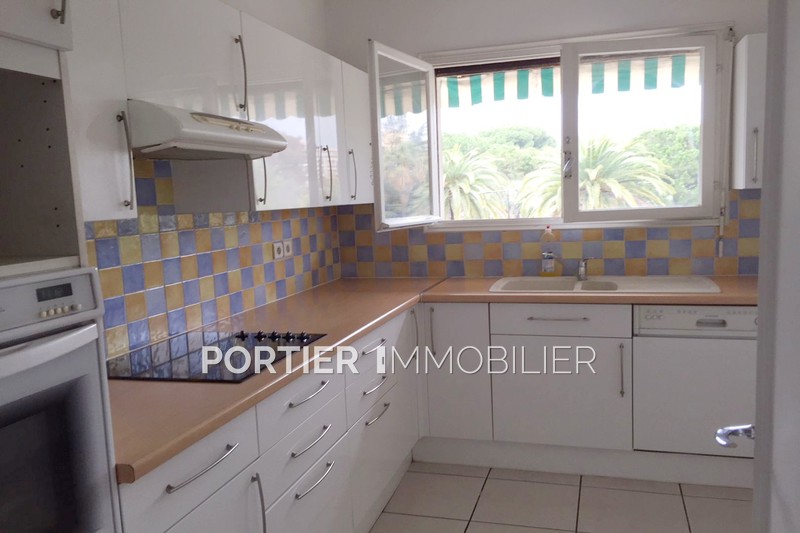 Photo Appartement Antibes Centre, Location appartement 2 pièces 51 m²