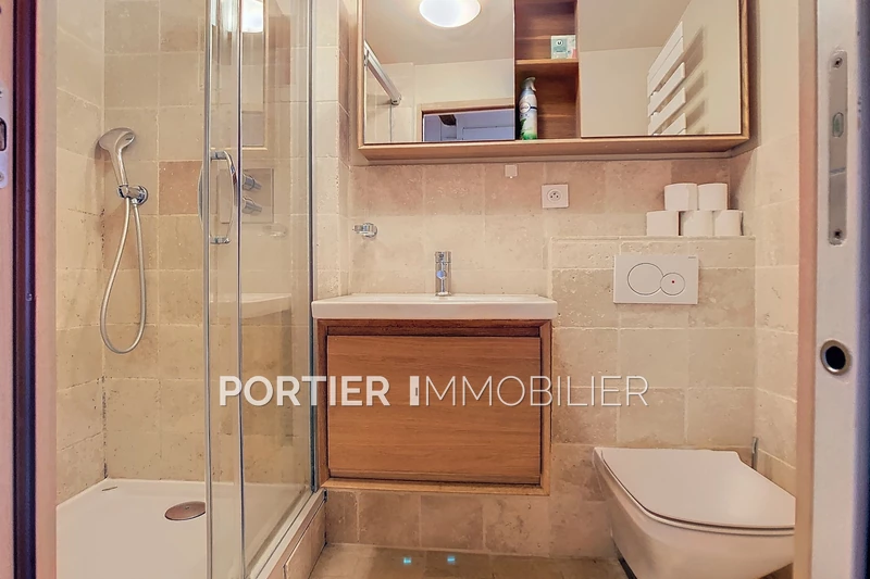 Location appartement Antibes  