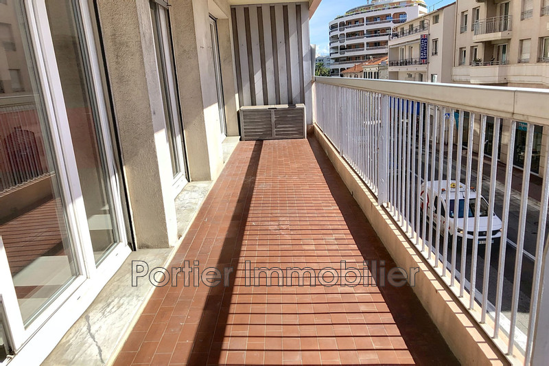Location appartement Antibes  