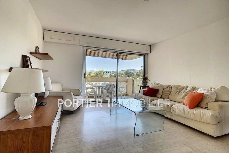 Location appartement Antibes  