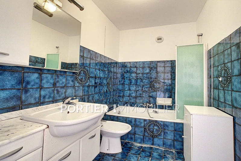 Location appartement Antibes  