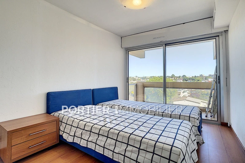 Location appartement Antibes  