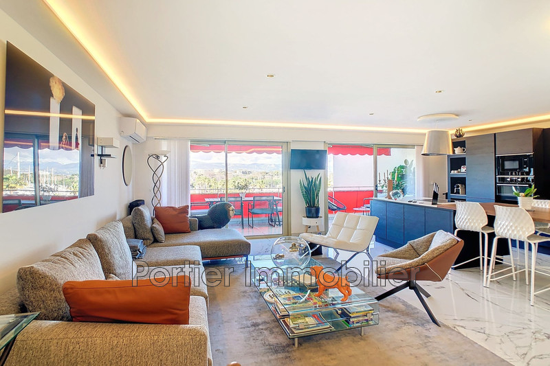 Photo Apartment Antibes Centre,   to buy apartment  4 rooms   101&nbsp;m&sup2;