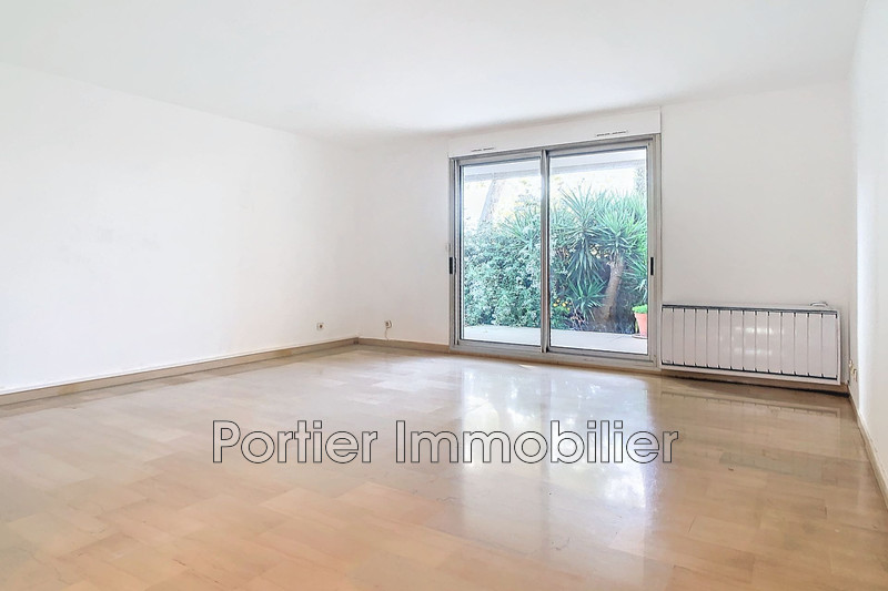 appartement  2 pièces  Antibes St jean  46 m² -   