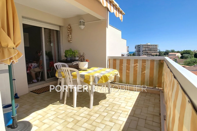 appartement  3 rooms  Antibes Kids  66 m² -   