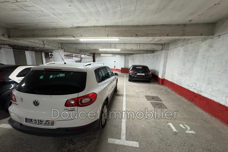 Professionnel local commercial Béziers  