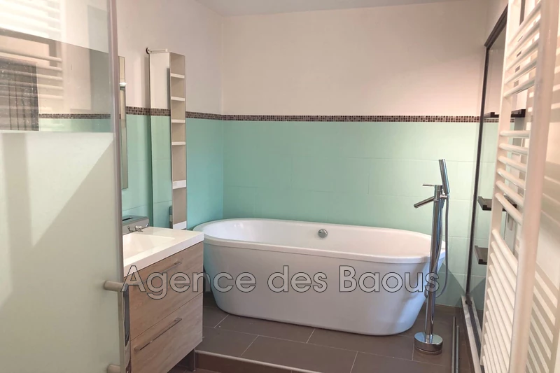 Location appartement Saint-Jeannet  