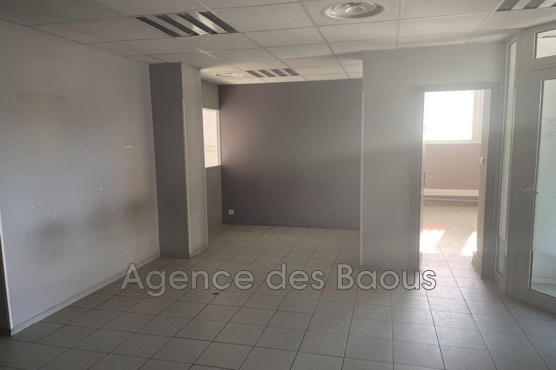 Professionnel local commercial Saint-Jeannet  
