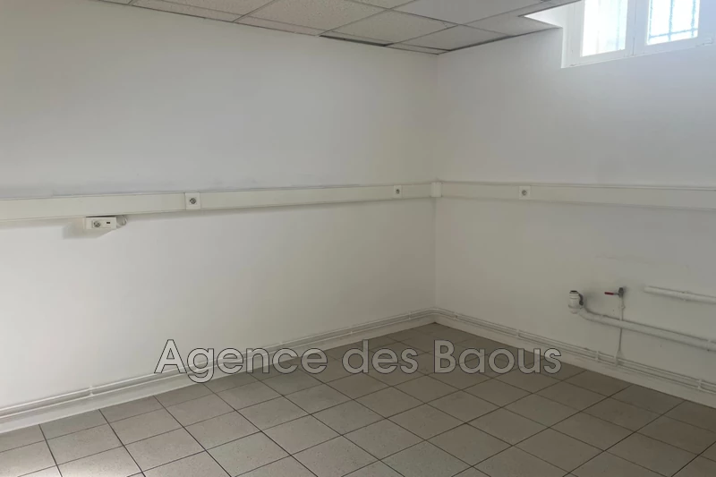 Professionnel local commercial Saint-Jeannet  