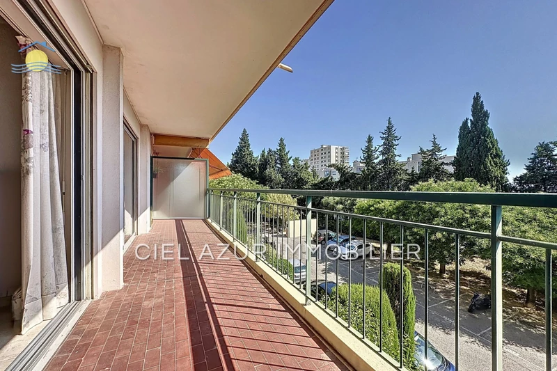 Location appartement Antibes  