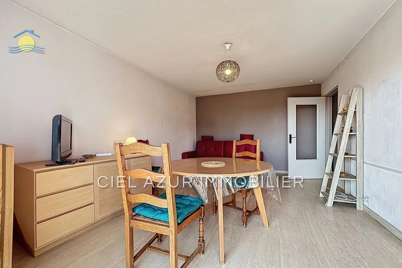Location appartement Antibes  