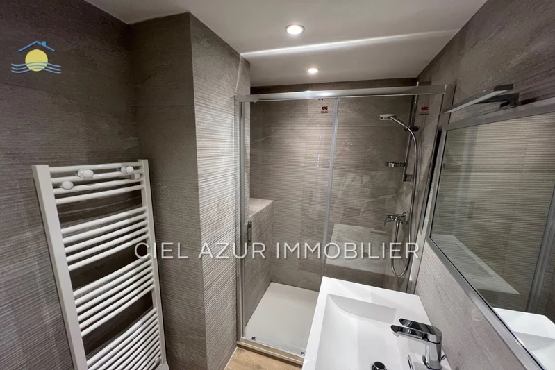 Location appartement Vallauris  