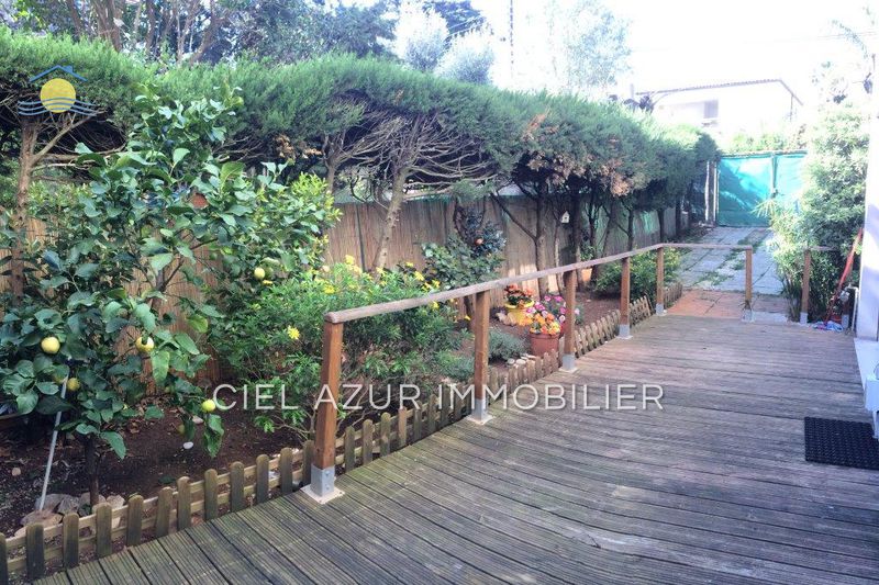 Photo Apartment Juan-les-Pins Bord de mer, Rentals apartment 2 rooms 28 m²