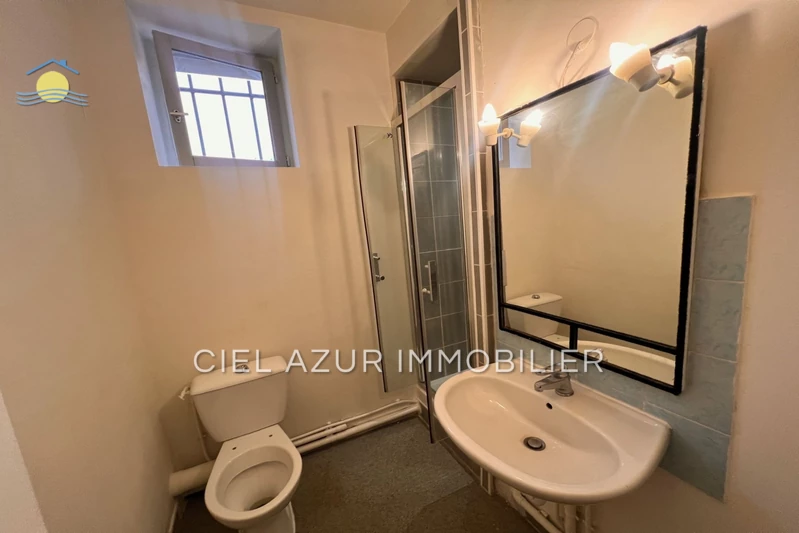 Location appartement Antibes  