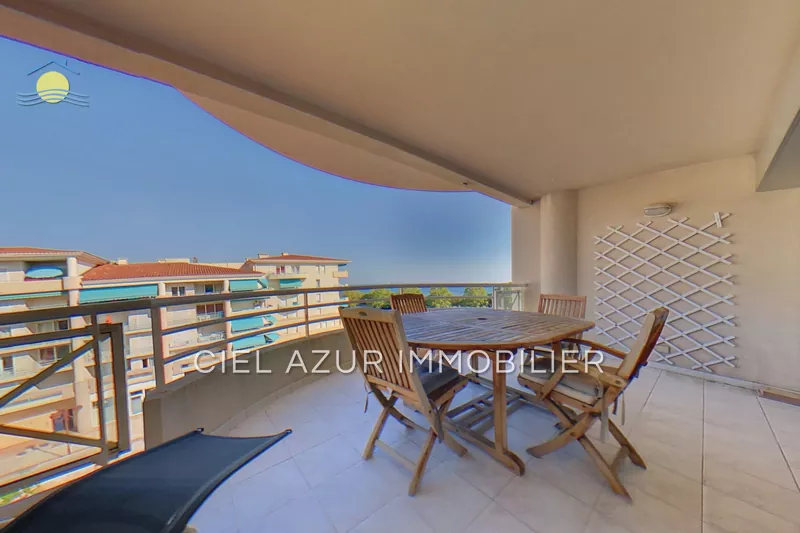 appartement  studio  Juan-les-Pins Bord de mer  25 m² -   