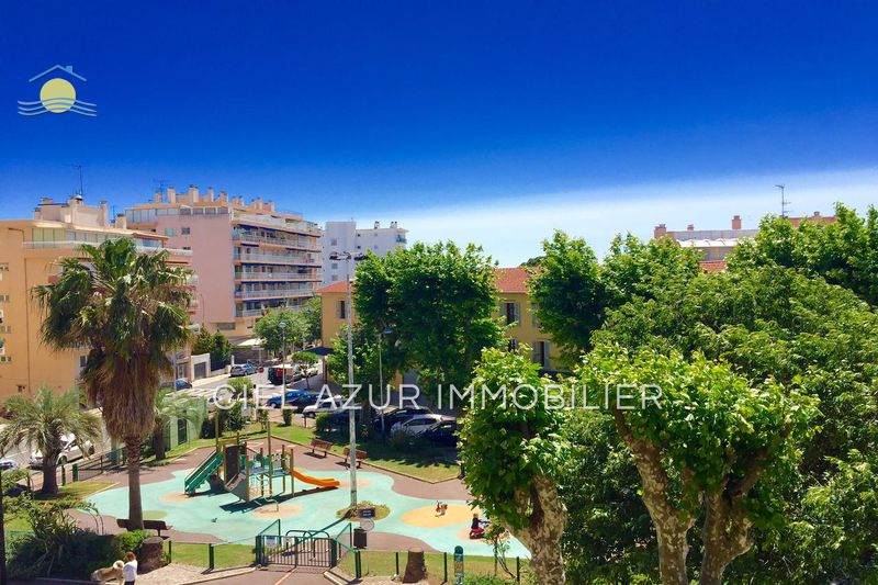 Photo Appartement Juan-les-Pins Square du lys, Location appartement 2 rooms 42 m²