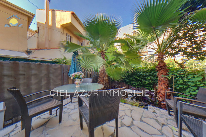 Location Maison Antibes Centre-ville Maison de ville Antibes Centre-ville, Location maison de ville 2 chambres 46 m²