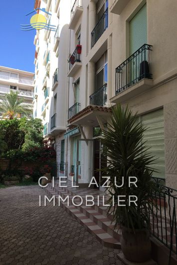 Location Appartement Juan-les-pins Centre-ville Appartement Juan-les-Pins Centre-ville, Location appartement 49 m²