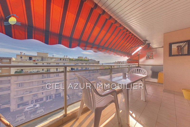 Location Appartement Juan-les-pins Square du lys Studio cabine Juan-les-Pins Square du lys, Location studio cabine 1 pièce 26 m²
