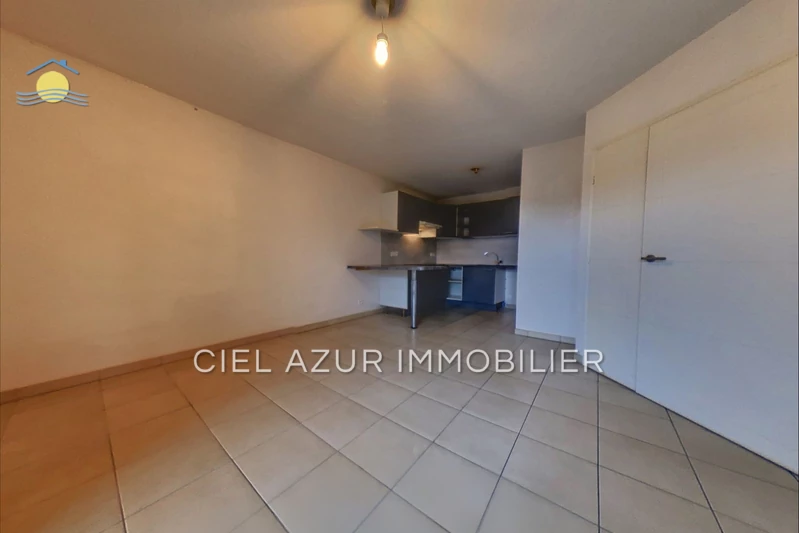 Location rez-de-jardin Pégomas  Location rez-de-jardin Pégomas