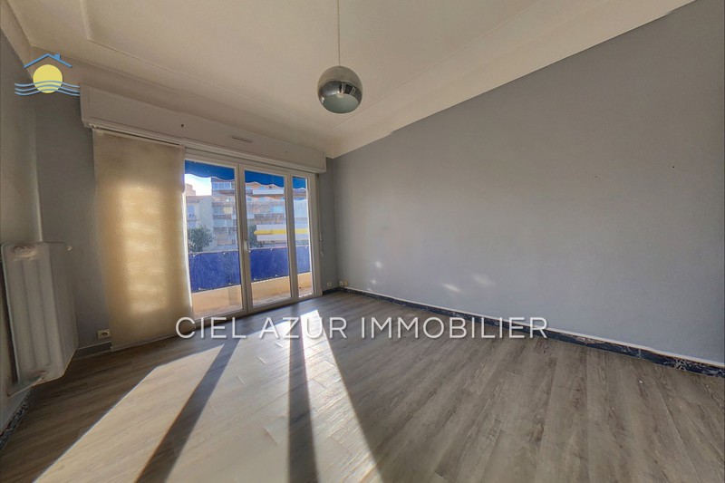 Photo Apartment JUAN LES PINS Square du lys, Rentals apartment 3 rooms 56 m²