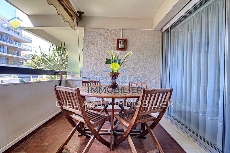 Photo Apartment Juan-les-Pins Square du lys, Rentals apartment 2 rooms 51 m²