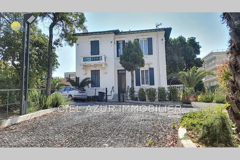 Location saisonnière Appartement Juan-les-pins Square du lys Appartement Juan-les-Pins Square du lys, Location saisonnière appartement 2 pièces 42 m²