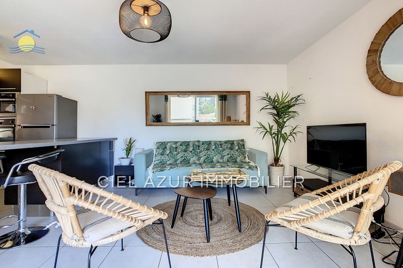 appartement  2 pièces  Juan-les-Pins Bord de mer  46 m² -   
