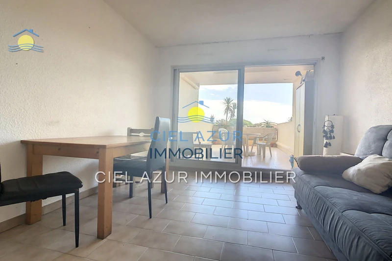 Location appartement Antibes  