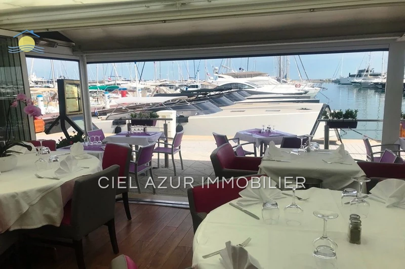 fondcommercevente  Golfe-Juan Bord de mer   