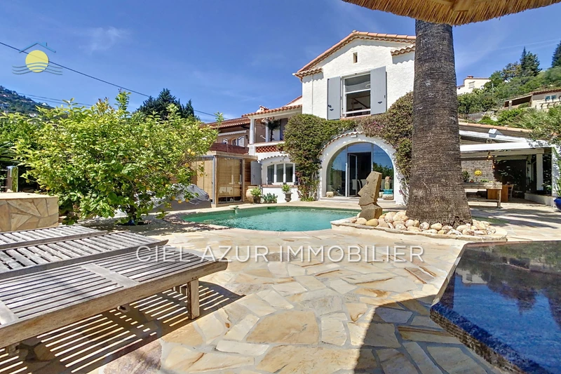 House Théoule-sur-Mer Bord de mer,   to buy house  5 bedroom   180&nbsp;m&sup2;