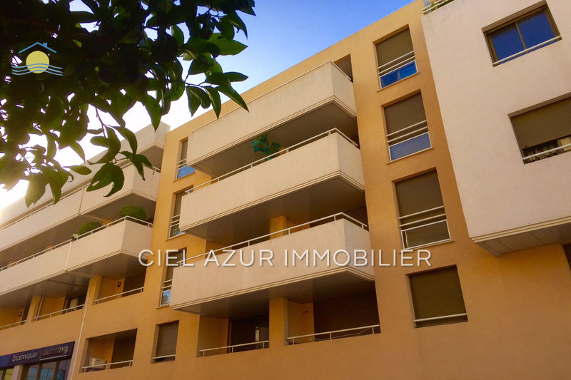 Photo Apartment Antibes Bord de mer, to buy apartment 3 rooms 72 m²