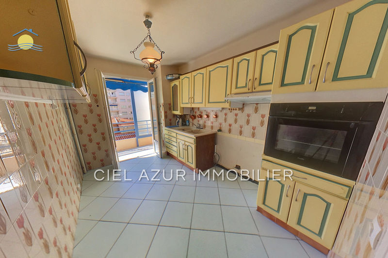 Vente Appartement Juan-les-pins Square du lys Appartement Juan-les-Pins Square du lys, achat appartement 4 pièces 83 m²