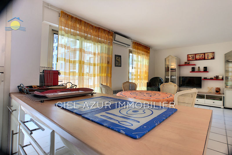 Photo Appartement Juan-les-Pins Bord de mer, achat appartement 2 pièces 47 m²