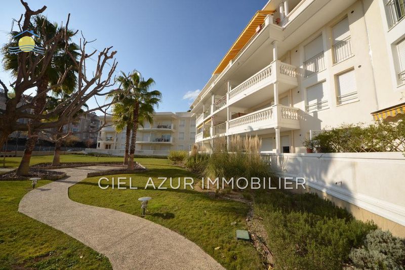 Photo Apartment Golfe-Juan Proche mer, to buy apartment 1 room 25 m²