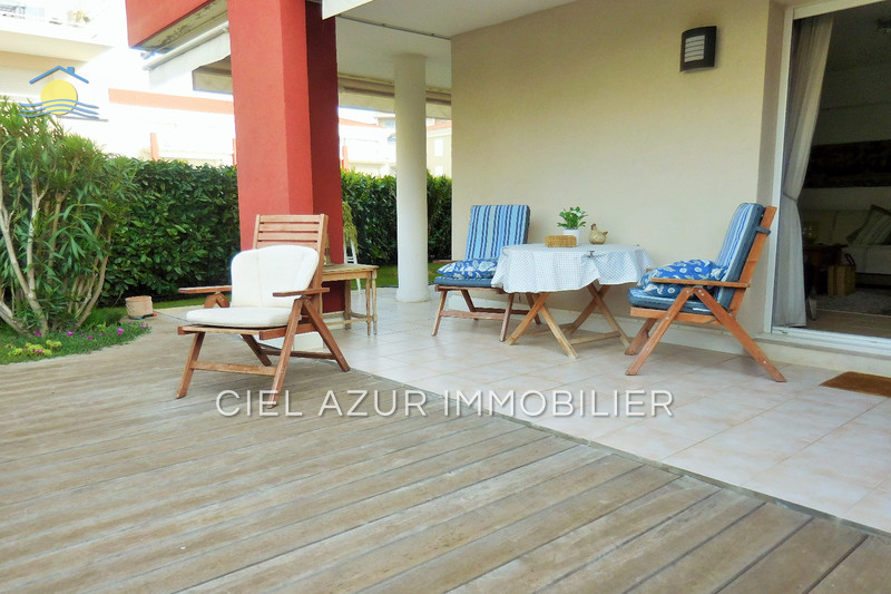 Photo Apartment Juan-les-Pins Bord de mer, to buy apartment 2 rooms 48 m²