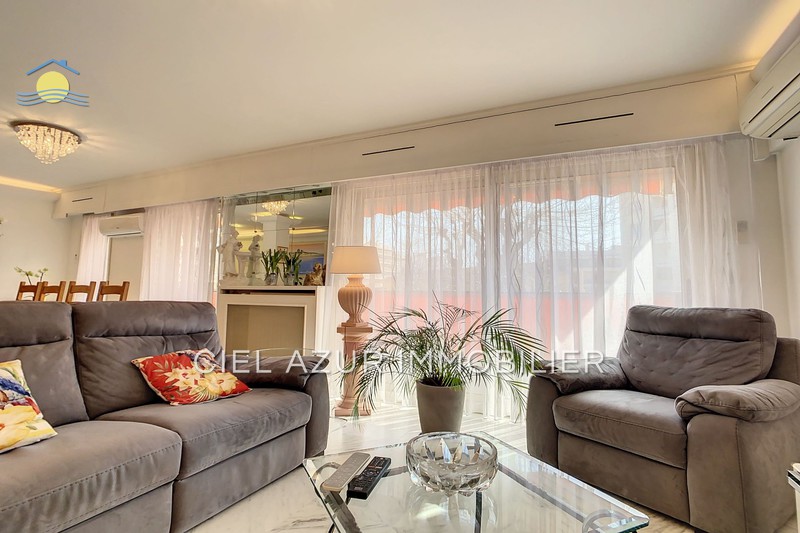 appartement  4 rooms  Juan-les-Pins Seaside  90 m² -   