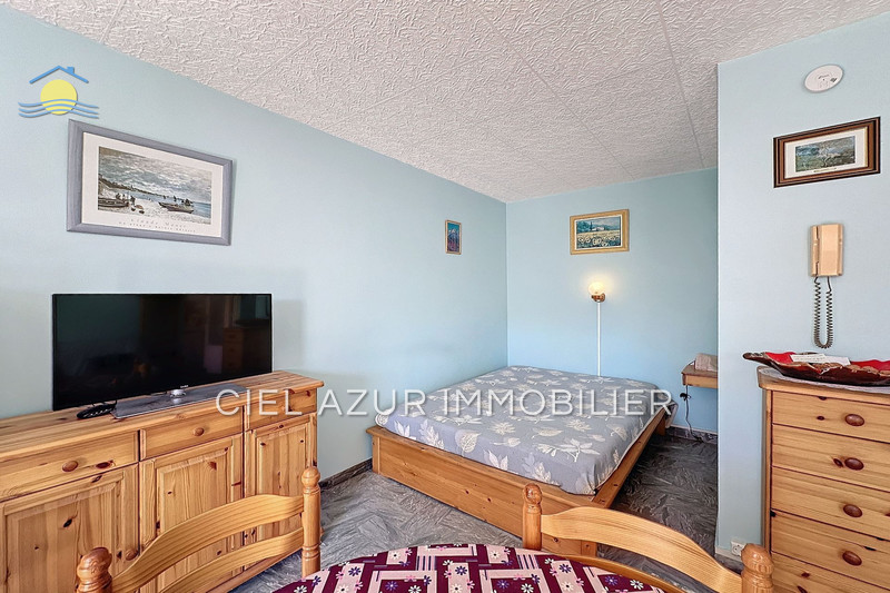 appartement  studio  Juan-les-Pins Square du lys  33 m² -   