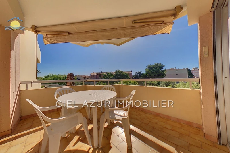 appartement  2 pièces  Antibes Fontonne  33 m² -   