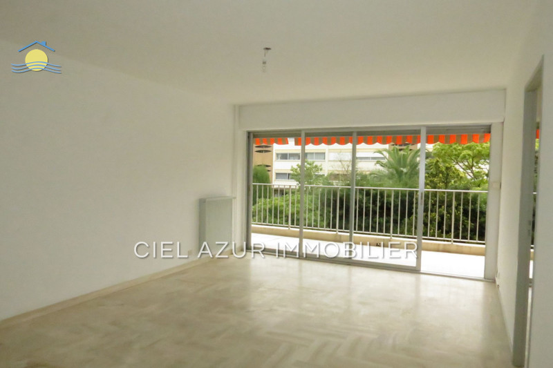 appartement  4 rooms  Antibes La parouquine  72 m² -   